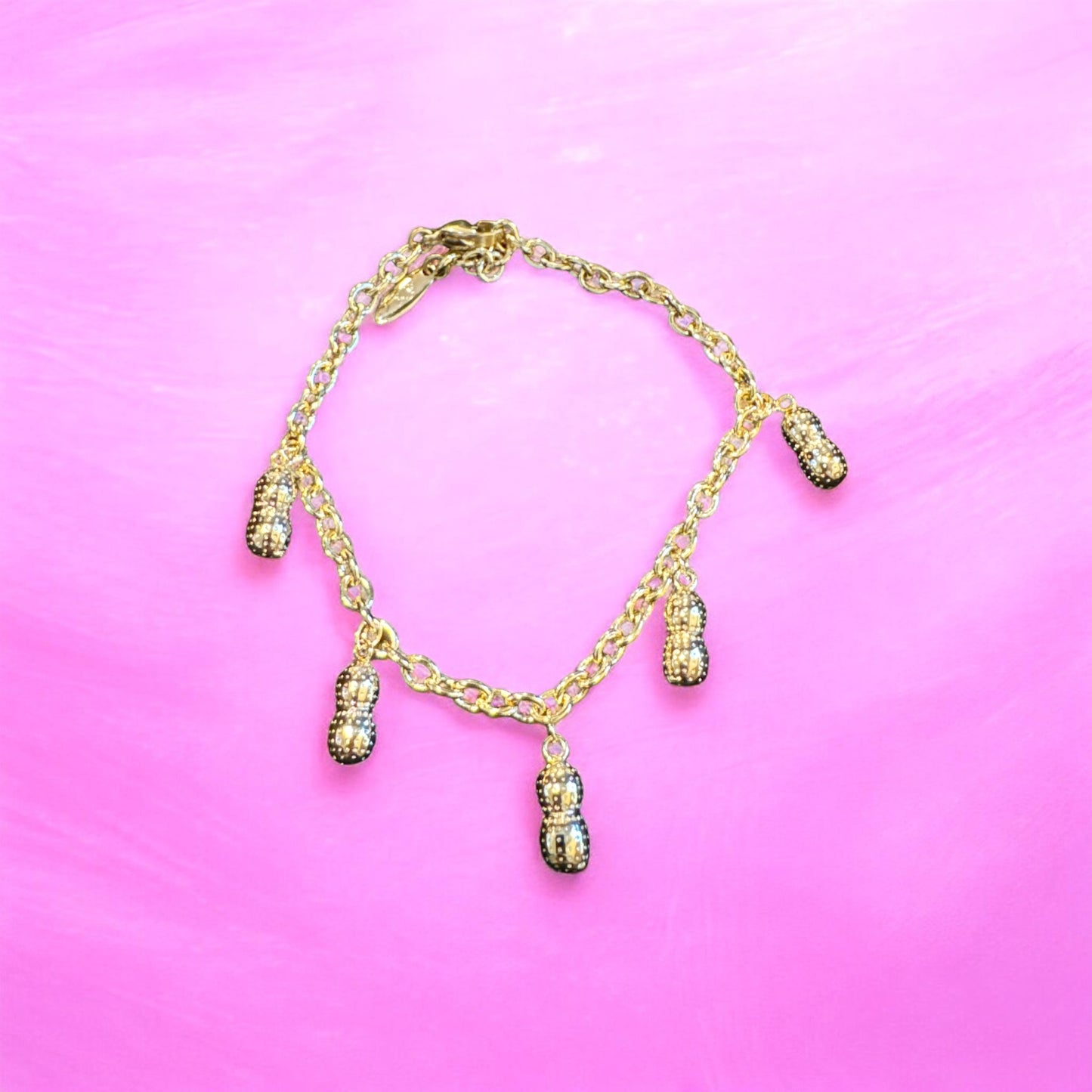 Pulsera con forma maní